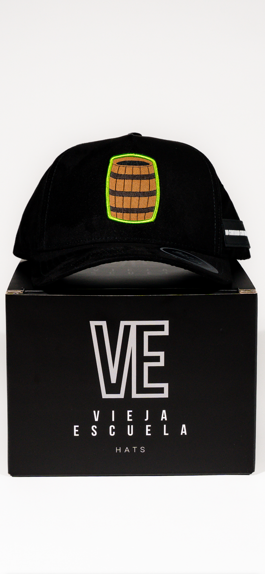 El Barril (Roberto Gómez Bolaños Inspired)