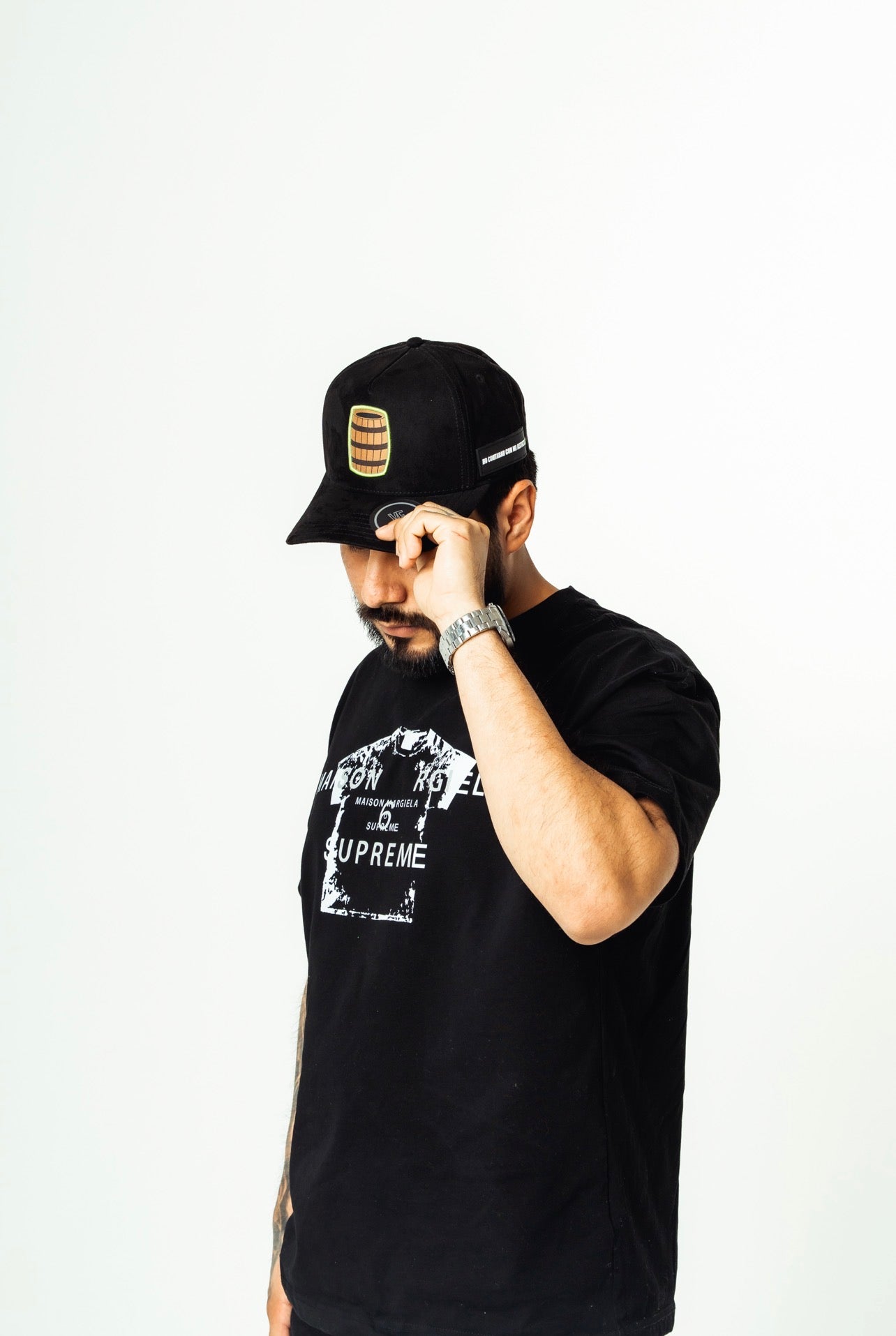 El Barril (Roberto Gómez Bolaños Inspired)