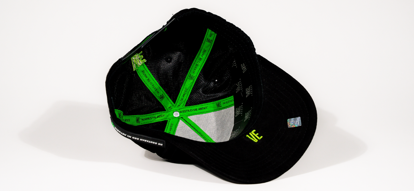 El Barril (Roberto Gómez Bolaños Inspired)